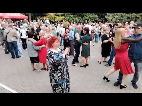 Видео: Танцы в Гомеле. 13.09.2025 г. 