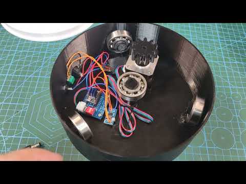 Видео: Поворотный столик на 3д принтере