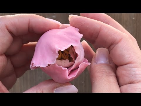 Видео: Бутон пиона из солёного теста//How to mold a peony bud
