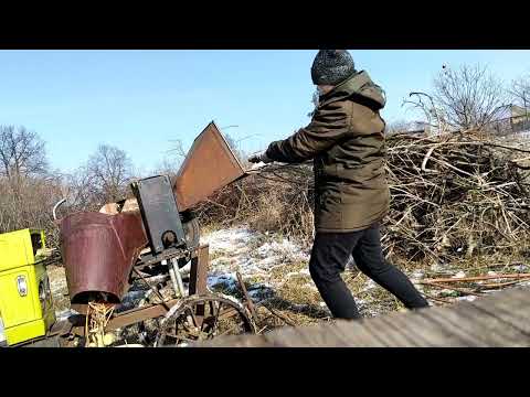 Видео: Подрібнювач гілок. Забрали дрова в пенсіонерів