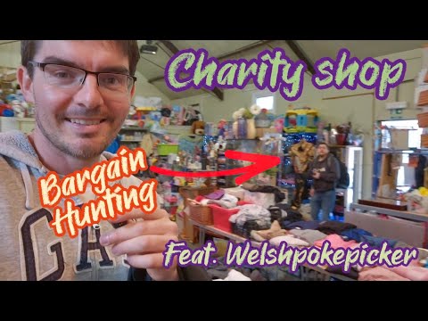 Видео: Охота за выгодными предложениями в благотворительном магазине