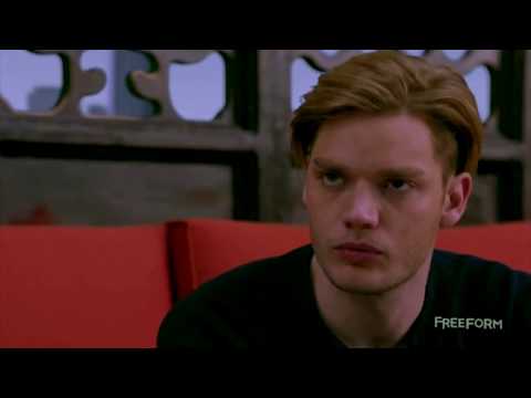 Видео: На подселение ⚣ [Shadowhunters I Сумеречные охотники] Malec КВН
