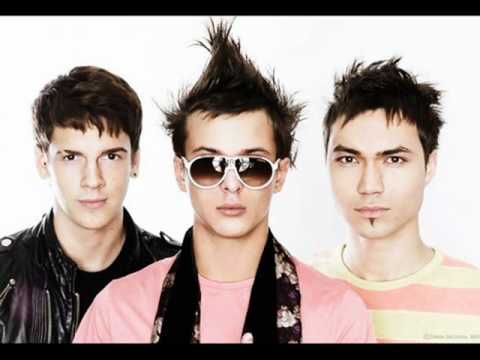 Видео: Виктория Чернышёва и КОРОНА Boyz Band - Покажи мне любовь