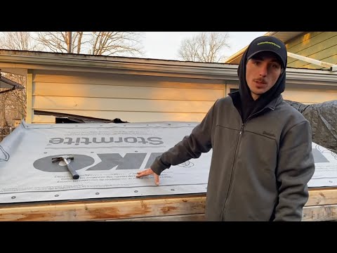 Видео: Как установить подкровельную стяжку