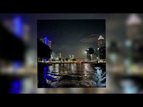 Видео: 6AM в Будапеште (минус) - frexxxya