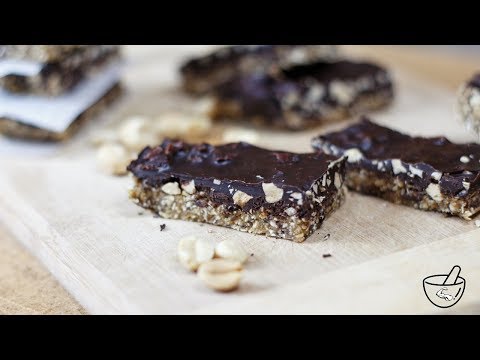 Видео: Домашен сникърс - здравословен и много вкусен