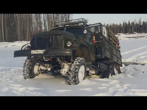 Видео: Зимник на Чумикан. Дизельные ЗИЛ-131 и ГАЗ-66 в -50 градусов. 01.01.2024 г.