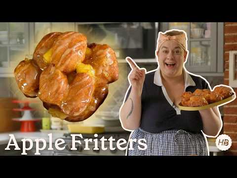 Видео: Как приготовить яблочные оладьи с осенним вкусом! | Удачной выпечки с Эрин Джин Макдауэлл