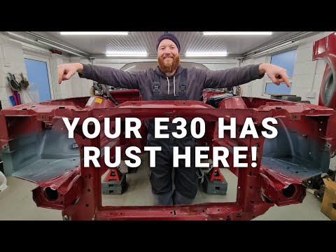 Видео: Ремонт ржавчины на рампе моторного отсека BMW E30 | Сварка ржавчины на внутренней стороне колесно...