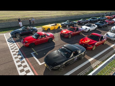 Видео: Найбільше ралі MX-5 у світі відбулося!