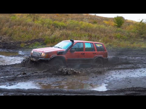Видео: УАЗ и НИВЫ едут, JEEP буксует