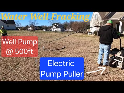 Видео: Гидроразрыв пласта на сухой скважине глубиной 750 футов (228,7 м) с производительностью 1 галлон ...