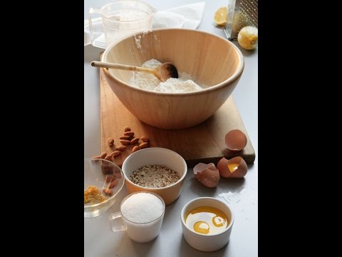 Видео: Юлия Высоцкая — Лимонный торт с миндалем