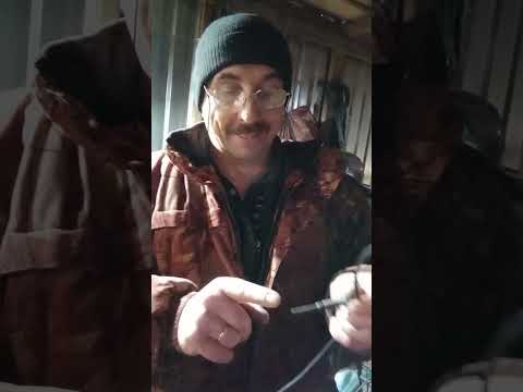 Видео: Холодный запуск двигателя Т-25 и блок управления свечами накала.