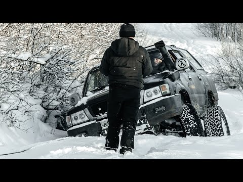 Видео: Первый зимний выезд! GWSafe на 33" тапках и два стоковых HOVER H3 #БЕШЕНЫЙСАРАЙ.