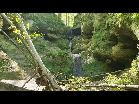 Видео: Водопад Псечиако и скала Зеркало в районе г.Горячий Ключ, апрель 2023