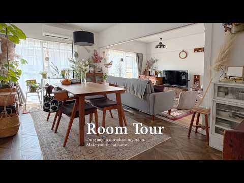 Видео: Обзор квартиры | Уютная жизнь в 50 лет, DIY и кухня (House Tour)
