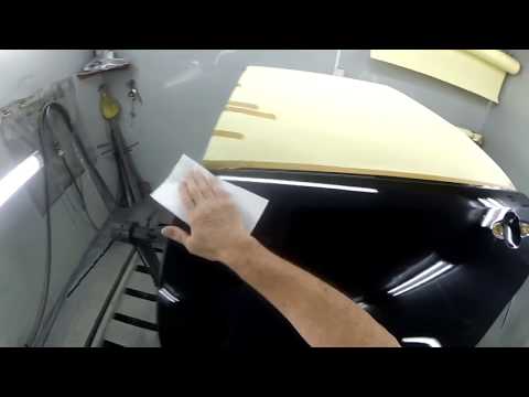 Видео: Тойота Камри 50 часть 2 - ремонтируем и красим дверь,крыло и бампер