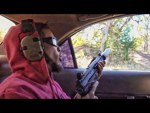 Видео: Пальба из тачки на ходу - можно ли куда-то попасть? | Разрушительное ранчо | Перевод Zёбры