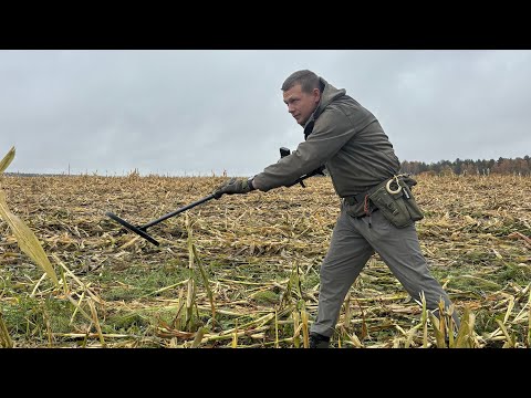 Видео: ШОК НАХОДКИ НА КОЛХОЗНОМ ПОЛЕ !!! Мы тут первые и единственные !!! Деус 2 !!! 