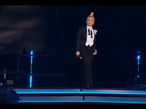 Видео: Лайма Вайкуле – попурри из песен Раймонда Паулса