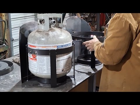 Видео: Как сделать держатель для баллона с пропаном