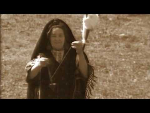 Видео: Живот по пътя