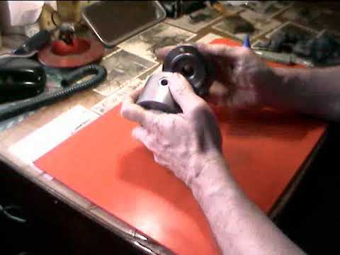 Видео: Токарный станок Универсал 2  Снятие и чистка патрона