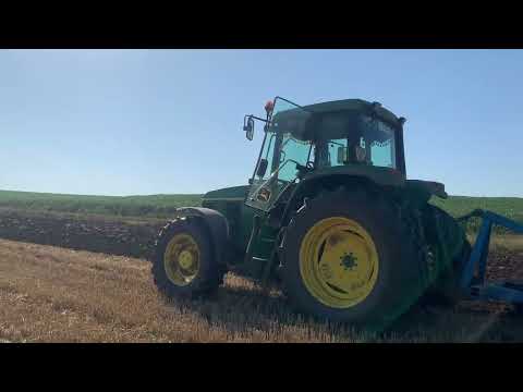 Видео: Розпочинаю підготовку до посіву ріпаку.Оранка John Deere 6900