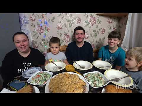 Видео: мукбанг бефстроганов с гречкой