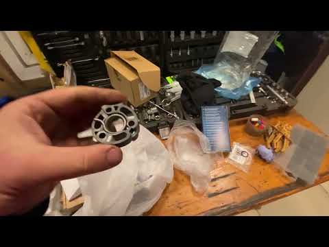 Видео: Range Rover L322 4.2 замена масла в Supercharger 