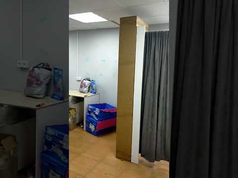 Видео: Работница ПВЗ нагло издевается над покупателями