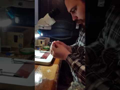 Видео: Изготовление капиляров для ИО (искуственное осеменение пчелиных маток)