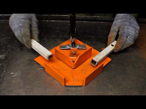 Видео: Блестящая идея из ПИСТОЛЕТА ДЛЯ ГЕРМЕТИКА! Быстрозажимная угловая струбцина