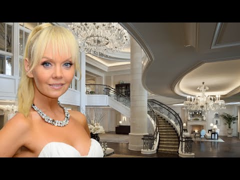 Видео: Как живет Валерия и сколько она зарабатывает Нам и не снилось