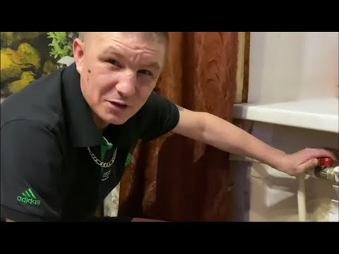 Видео: УСТАНОВКА РАДИАТОРА ОТОПЛЕНИЯ В КВАРТИРЕ