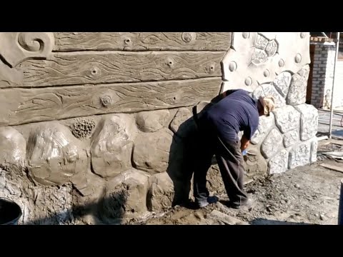 Видео: оформление ЦОКОЛЯ дома   ДЕКАРАТИВНЫЙ  КАМЕНЬ  из  арт бетона   и  оформление  фасада  под ДЕРЕВО