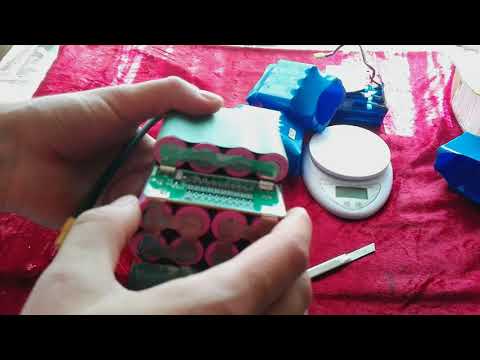 Видео: Разбираем АКБ для гироскутера из китая. Сравнение с оригиналом