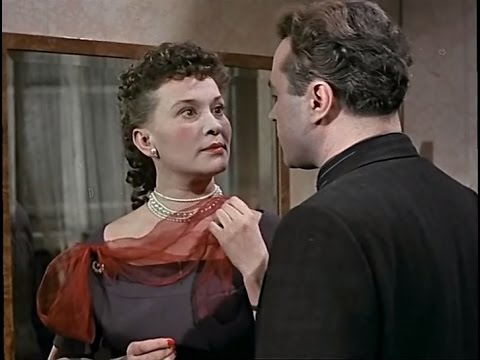 Видео: Посеяли девушки лён 1956