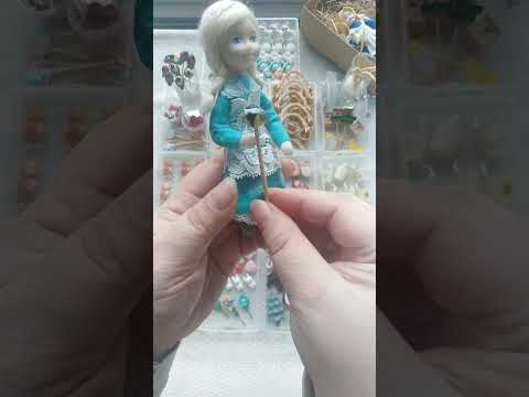 Видео: Обзор на миниатюру для ватной игрушки.