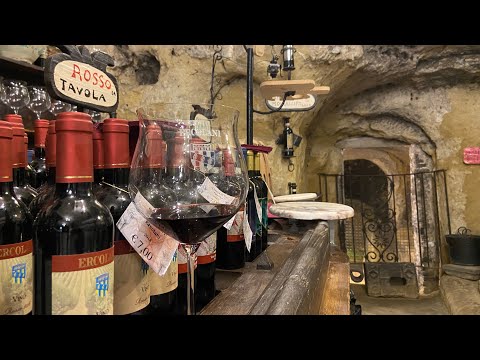 Видео: Италия. Монтепульчано. Винотека «Ercolani».Такой красноты я ещё не видела. Встреча с коллегой Любой.