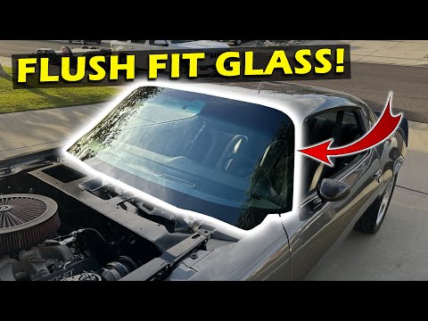 Видео: Установлено безрамное стекло Camaro 70-74