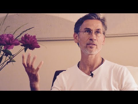 Видео: «Как лучше всего поддержать пробуждение Кундалини?»