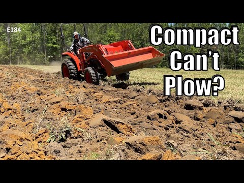 Видео: Может ли гидростатический компактный трактор тянуть двухкорпусный плуг?