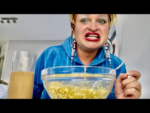 Видео: БРЕКЕТЫ В ШОКЕ! Как 6 яиц и рис стали их худшим врагом 😂 // Мукбанг с Шурой Стоун про лечение зубов