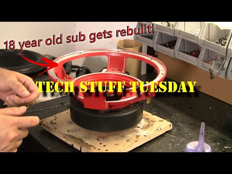 Видео: Как я перебрал 18-летний сабвуфер Orion HCCA — Tech Stuff Tuesday