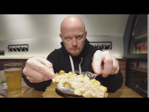 Видео: Русская рюмочная №1: ОЧЕНЬ дорого, визига и борщ.