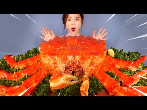 Видео: RUS SUB) 12Lb, 45in Префикс краб🦀GIANT KING CRAB ASMR Eatingsound eatingshow Ssoyoung