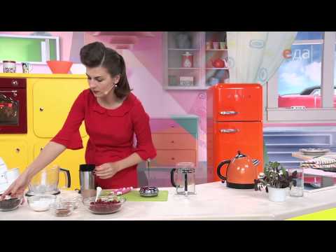 Видео: Пирожные с горячим шоколадом