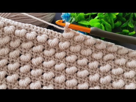 Видео: Этот узор — настоящее произведение искусства! Прекрасный узор для вязания крючком на зиму.